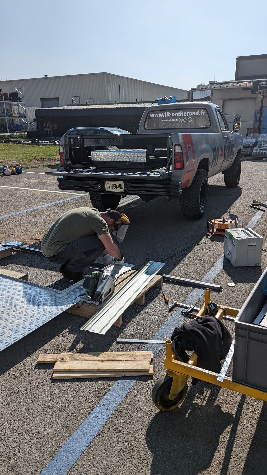 Pick-up Fit On The Road